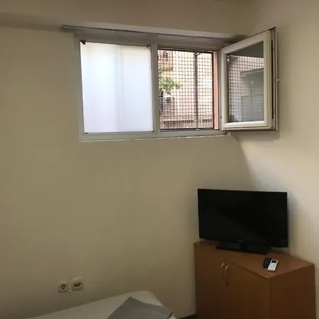 Sani Suteren Apartment