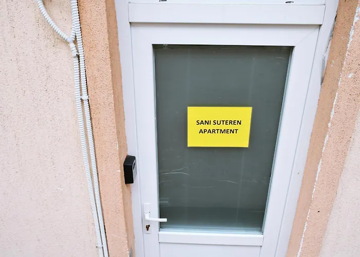 Apartament Sani Suteren
