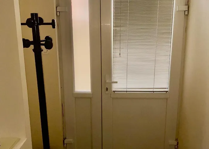 Sani Suteren Apartment